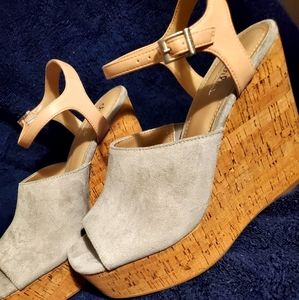 Dory Wedge Sandal